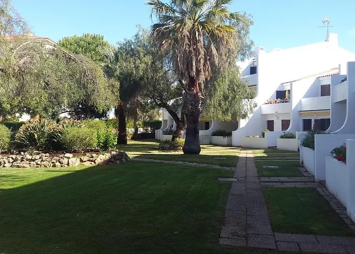 Casal Alfarrobeiras, 7 *