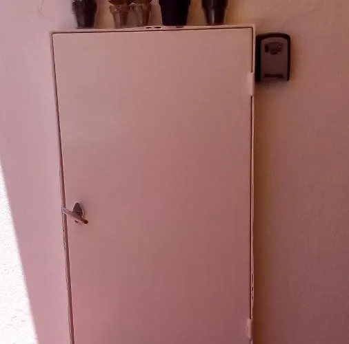 Casal Alfarrobeiras, 7 Апартаменты *