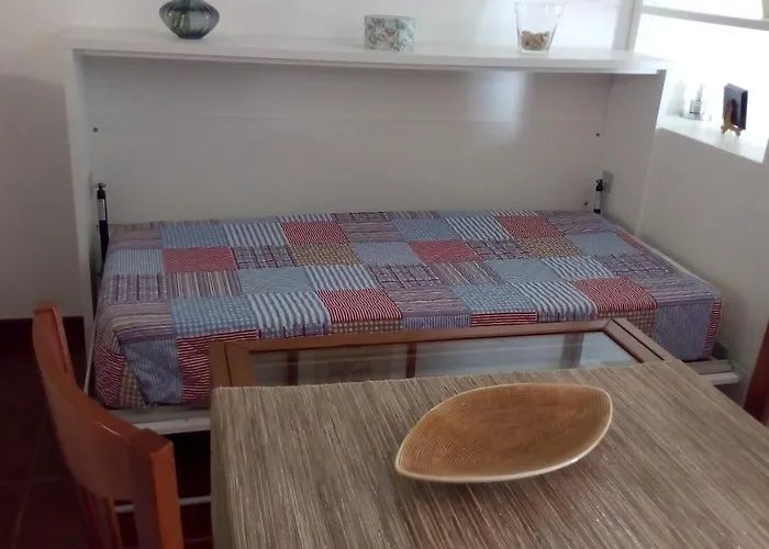 Casal Alfarrobeiras, 7 *